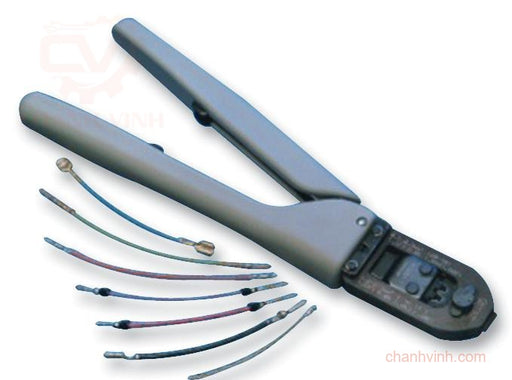 TE Connectivity - AMP 91529-1