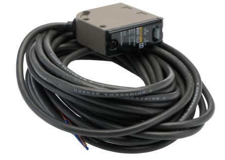 Omron Background Suppression Photoelectric Sensor, Block Sensor, 5 → 200 mm Detection Range [E3S-CL2 5M]; 215-7771