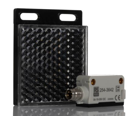 RS PRO Transparent Bottle Detection Photoelectric Sensor, Block Sensor, 0.5 m Detection Range [0]; 254-3642