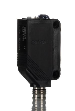 Omron Retroreflective Photoelectric Sensor, Rectangular Sensor, 15000 mm Detection Range [E3Z-LR86]; 262-8884