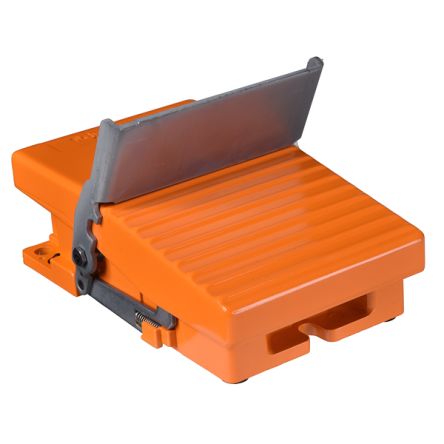 Schneider Electric Foot Switch 1 Step Foot Switch - Metal Case Material, 2 NC + 2 NO, 3A Contact Current, 240V Contact [XPER811]; 346-853