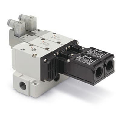 SMC Air Pneumatic Solenoid Valve - Solenoid G 1/2 VP700 Series 24V dc [VP744-5DZ1-04F-M-X555]; 457-012