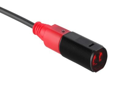 Leuze Retroreflective Photoelectric Sensor, Rectangular Sensor, 0.02 → 4.5 m Detection Range [PRK318B/4P]; 616-389