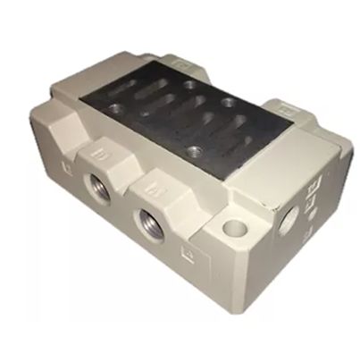 SMC VS7 series Rc 1/4 Connection Plate for use with Valve, VS7-1-A02 [VS7-1-A02]; 623-925