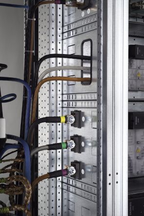 Siemens SIVACON S4 Connecting Terminals for use with SIVACON S4 [8PQ5000-0BA05]; 626-490