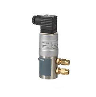 Siemens QBE Series Pressure Sensor, 0bar Min, 10bar Max, Volt Output, Differential Reading [QBE3000-D10 / S55720-S177]; 632-501