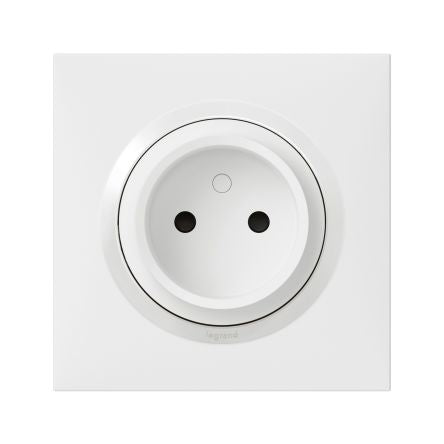 Legrand 6007 White Plug Socket, 2 Poles, 16A, Indoor Use [600734]; 687-906