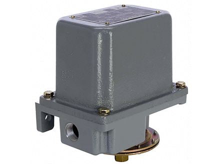 Telemecanique Sensors Pressure Switch, 90 (Decreasing)psi Min, 15000 (Maximum) psi, 2900 (Decreasing) psi Max, DPST [9012GCW22]; 179-6125