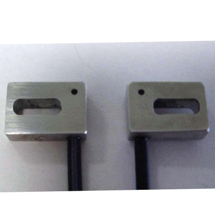 Omron Fibre Optic Sensor 1800 mm, IP67 [E32-ET15ZR-1 2M]; 214-7100
