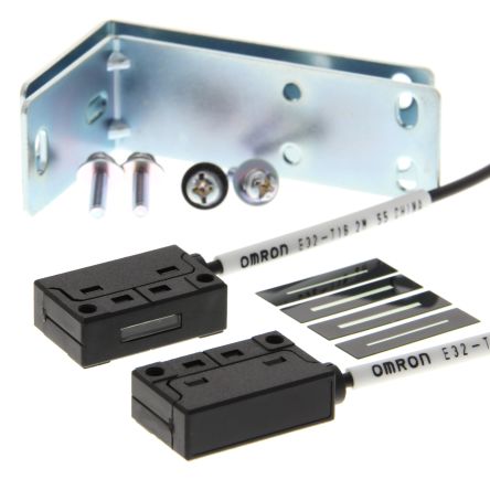 Omron Plastic Fibre Optic Sensor 4000 mm, IP67 [E32-T16 5M]; 214-7104