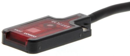 Omron Background Suppression Photoelectric Sensor, Flat Sensor, 15 mm Detection Range [E3T-FL13 2M]; 215-7783