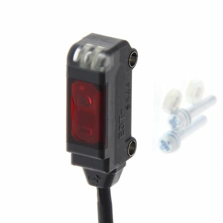 Omron Retroreflective Photoelectric Sensor, Block Sensor, 200 mm Detection Range [E3T-SR43-C 2M]; 215-7787