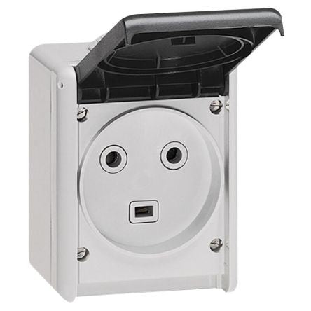Legrand Plug Socket, 2 Poles, 32A, NF Socket [096941]; 253-9180