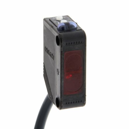 Omron Diffuse Photoelectric Sensor, Rectangular Sensor, 100 mm Detection Range [E3Z-D61 2M]; 262-8867
