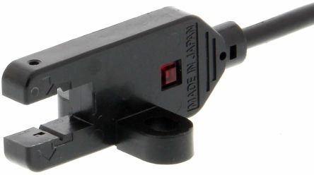Omron Through Beam Photoelectric Sensor, Slot Sensor, 5000 mm Detection Range [EE-SX872P]; 262-8934