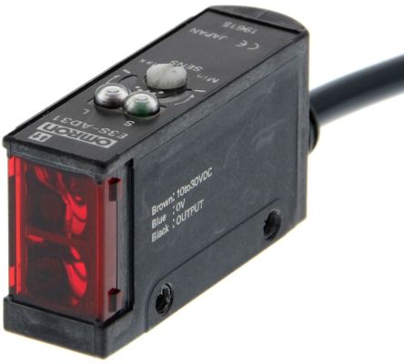 Omron Diffuse Photoelectric Sensor, Block Sensor, 700 mm Detection Range [E3S-AD32]; 266-1527