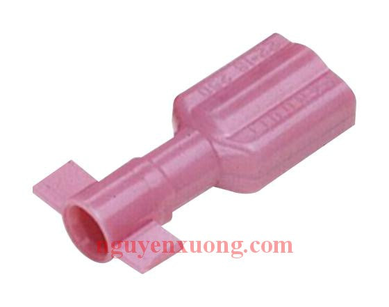 The vibration resistant female disconnect is made of brass and is tin-plated. It is fully insulated in red premium nylon housing. It has a tab size of 0.187/0.205 x 0.02" (4.8/5.2 x 0.5 mm) and supports a wire range of 22-18 AWG (0.5-1.0 mm²). It is 0.78"