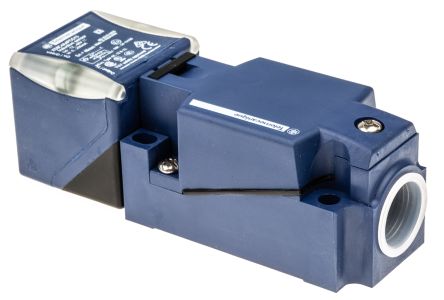 Telemecanique Sensors XS8C4A4PCG13 7931825